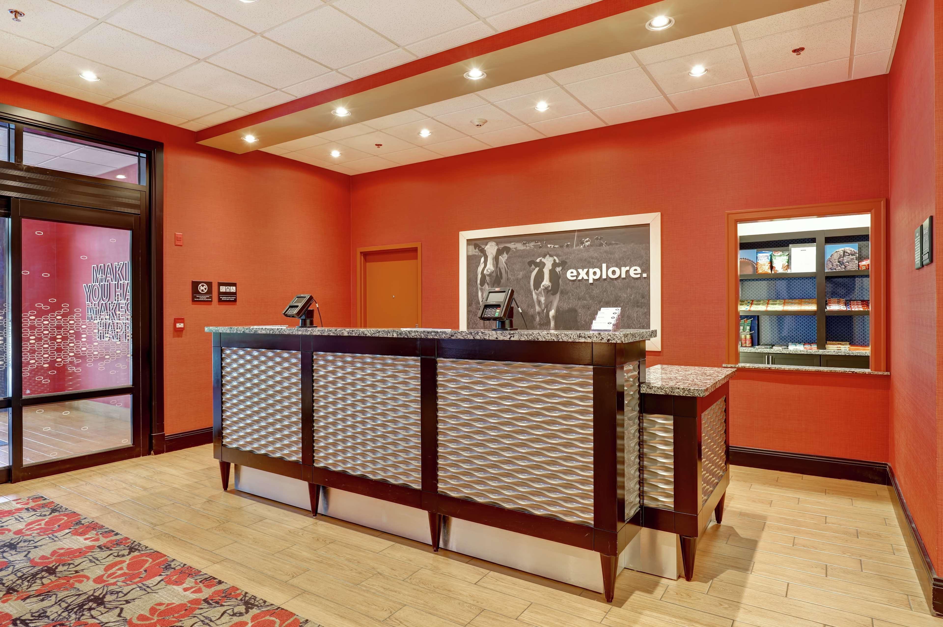 Hampton Inn By Hilton Chilliwack Eksteriør billede