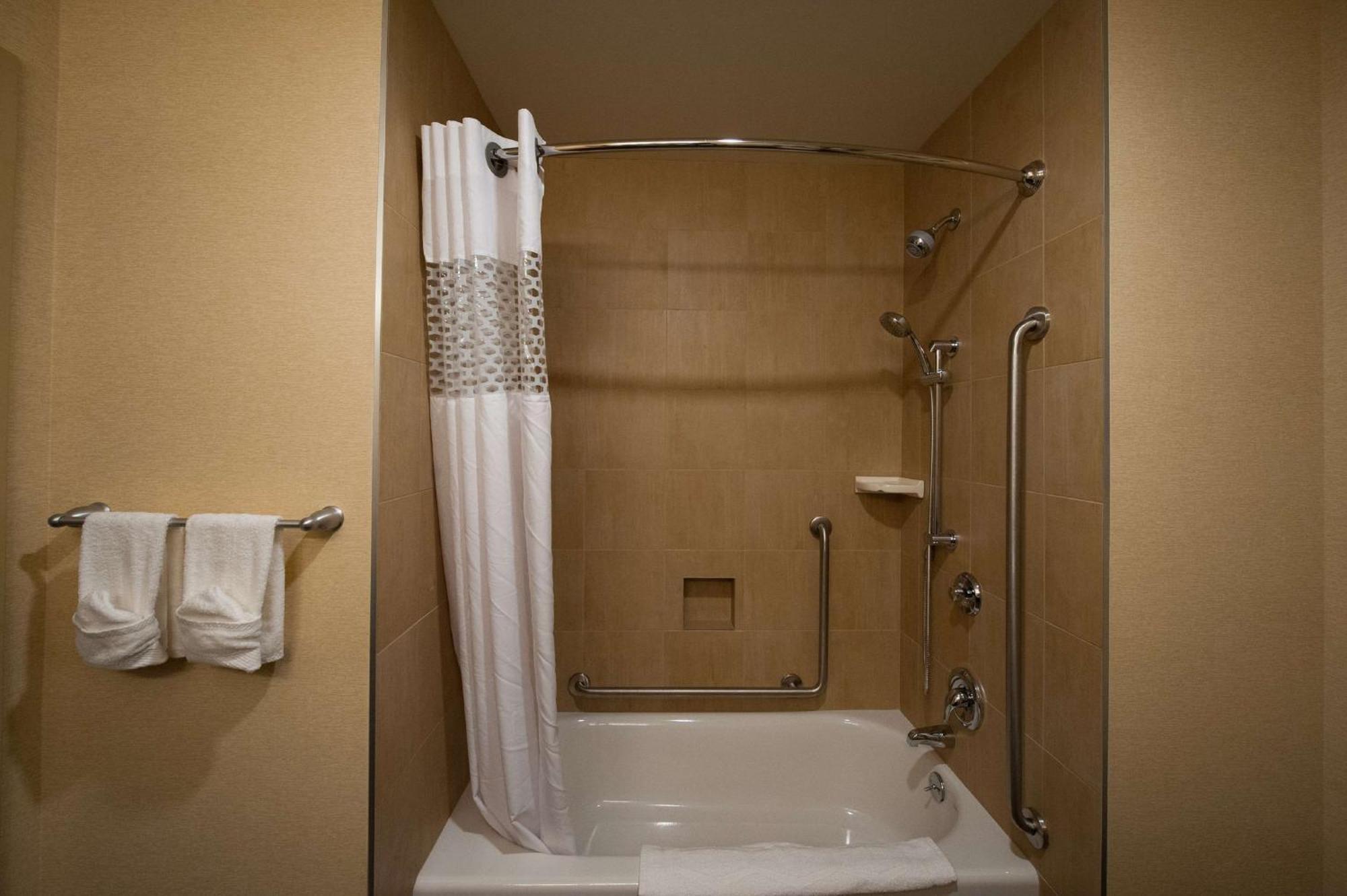 Hampton Inn By Hilton Chilliwack Eksteriør billede